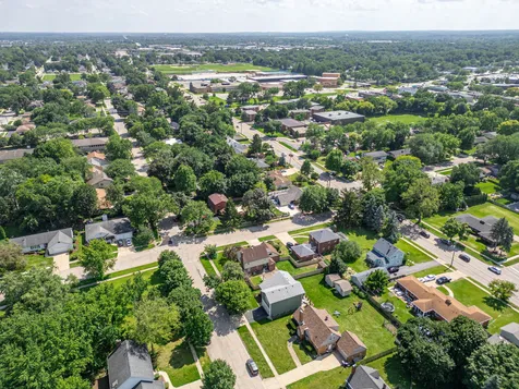 1300 Wolff Avenue Elgin IL 60123