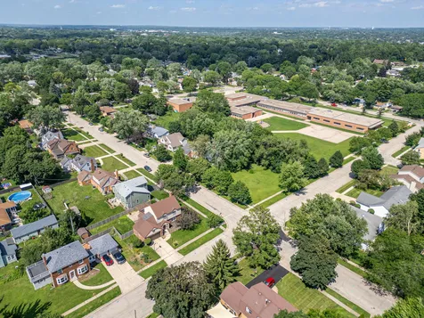 1300 Wolff Avenue Elgin IL 60123