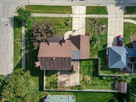 1300 Wolff Avenue Elgin IL 60123