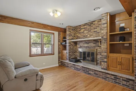 1300 Wolff Avenue Elgin IL 60123