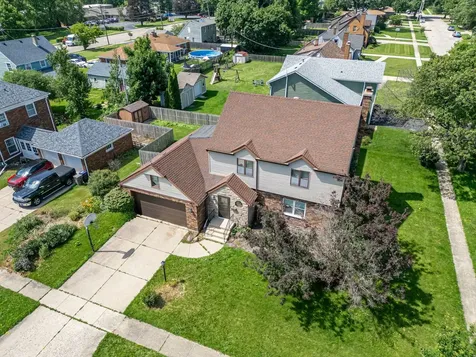 1300 Wolff Avenue Elgin IL 60123
