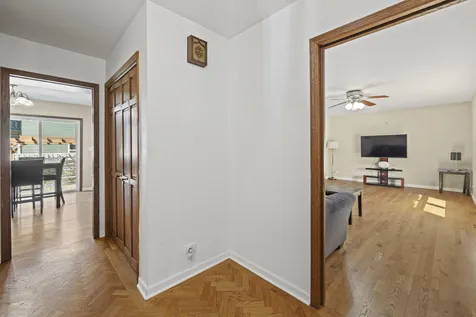 1300 Wolff Avenue Elgin IL 60123