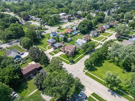1300 Wolff Avenue Elgin IL 60123