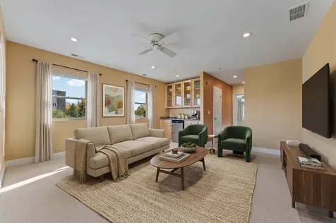 5533 Lincoln Avenue Morton Grove IL 60053