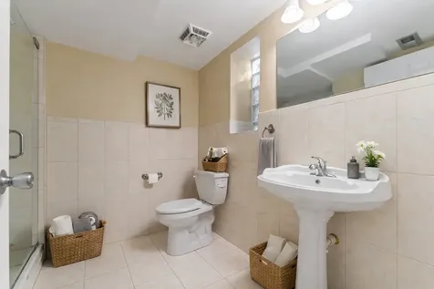 5533 Lincoln Avenue Morton Grove IL 60053