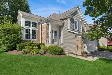 1464 Leeward Court Grayslake IL 60030