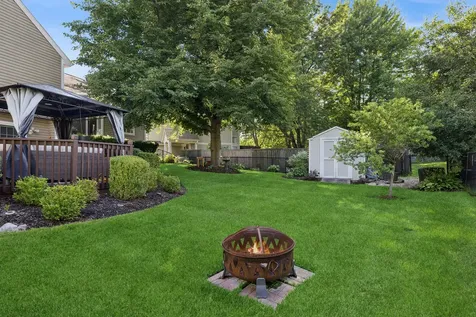 1464 Leeward Court Grayslake IL 60030