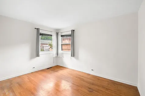 6209 North Caldwell Avenue Chicago IL 60646
