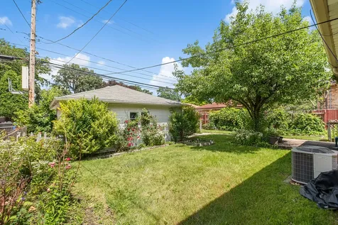 6209 North Caldwell Avenue Chicago IL 60646