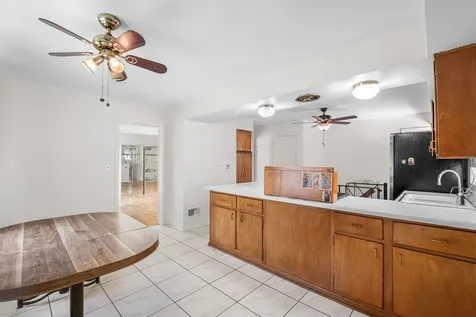 6209 North Caldwell Avenue Chicago IL 60646