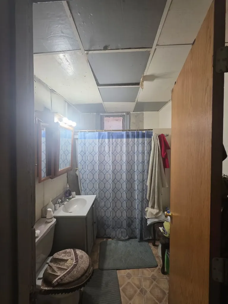 912 North Trumbull Avenue Chicago IL 60651
