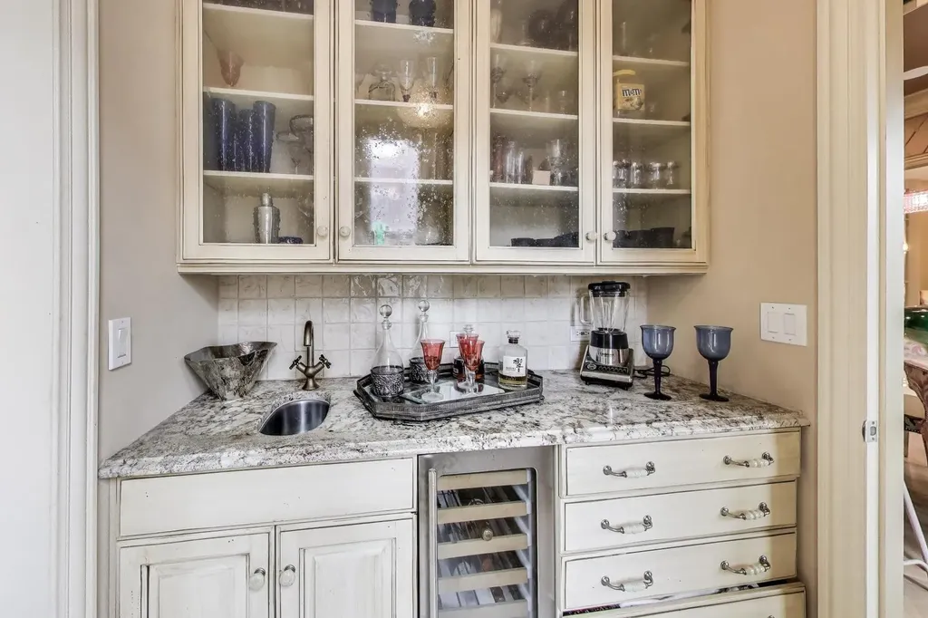 1919 South Prairie Avenue Chicago IL 60616