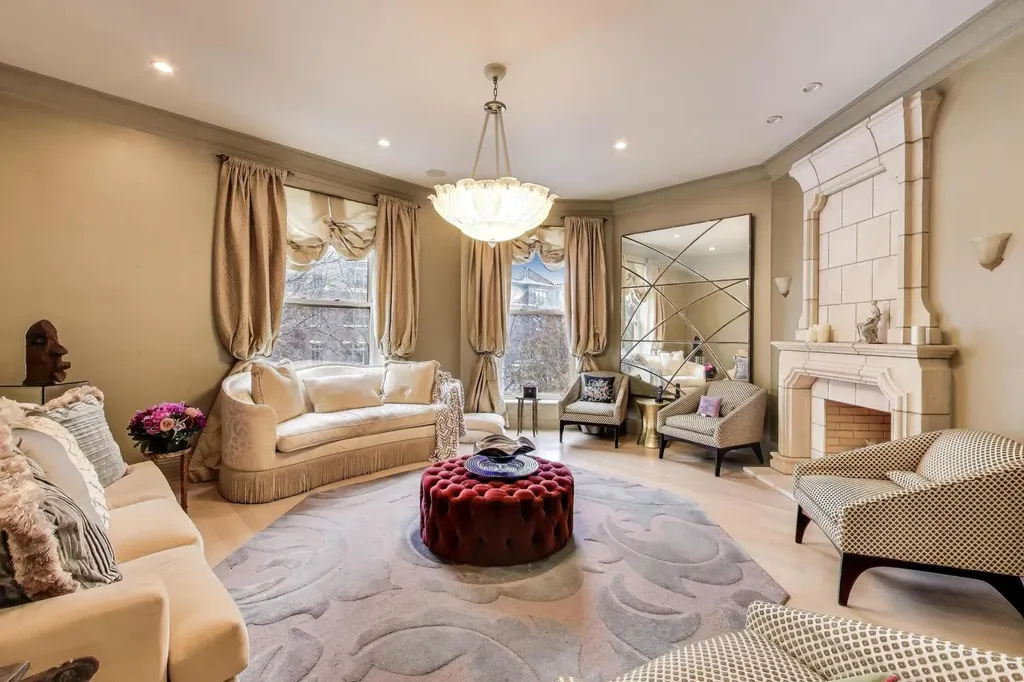 1919 South Prairie Avenue Chicago IL 60616