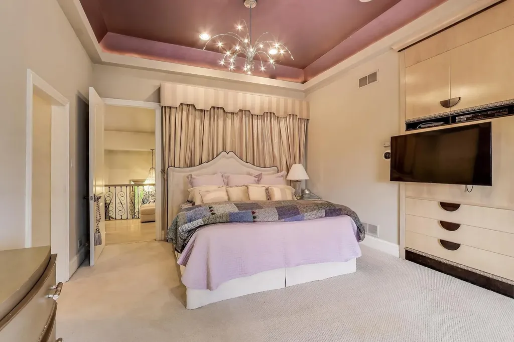 1919 South Prairie Avenue Chicago IL 60616