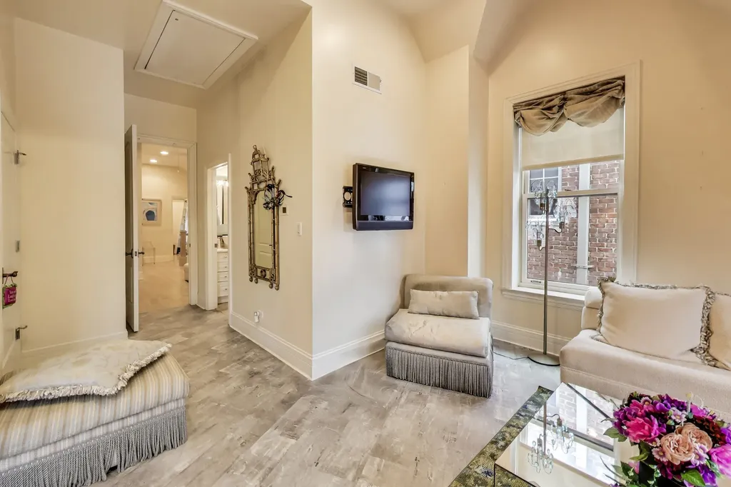 1919 South Prairie Avenue Chicago IL 60616