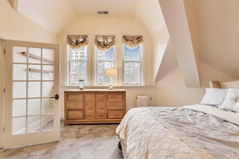 1919 South Prairie Avenue Chicago IL 60616