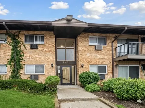 842 East Old Willow Road Prospect Heights IL 60070