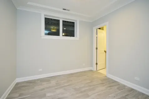 4727 North Winchester Avenue Chicago IL 60640