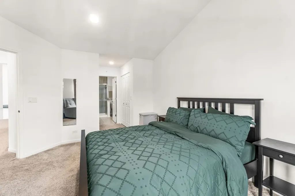 218 Timberleaf Circle Roselle IL 60172