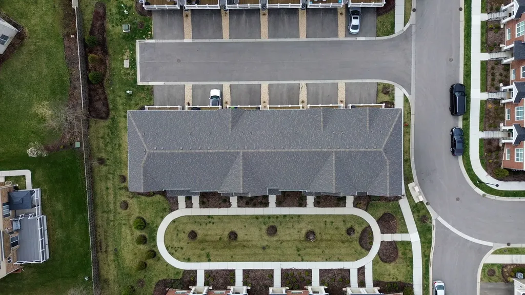 218 Timberleaf Circle Roselle IL 60172