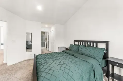 218 Timberleaf Circle Roselle IL 60172