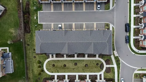 218 Timberleaf Circle Roselle IL 60172