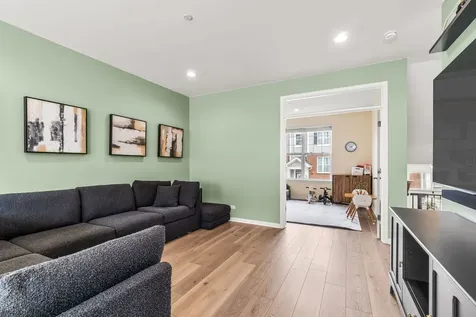 218 Timberleaf Circle Roselle IL 60172