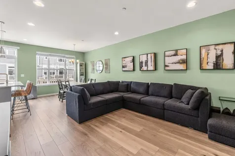 218 Timberleaf Circle Roselle IL 60172
