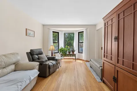 2009 Keeney Street Evanston IL 60202