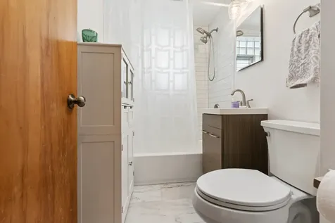 2009 Keeney Street Evanston IL 60202