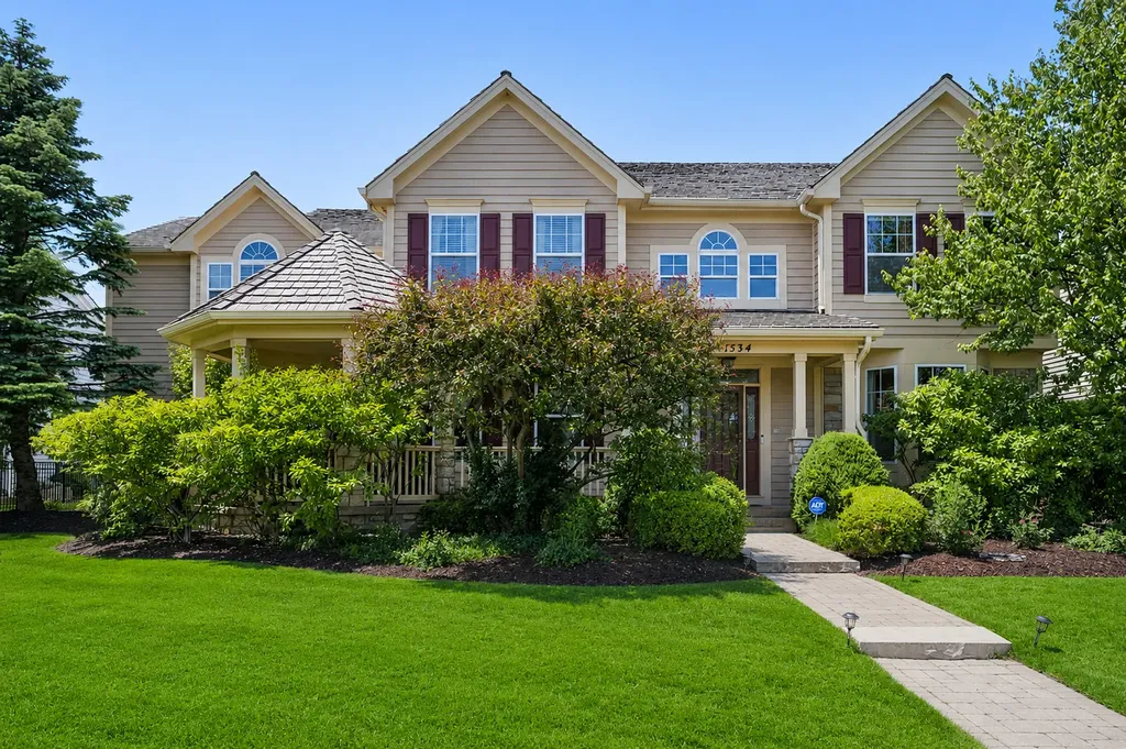 1534 Constitution Drive Glenview IL 60026