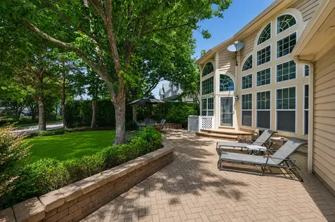 1534 Constitution Drive Glenview IL 60026
