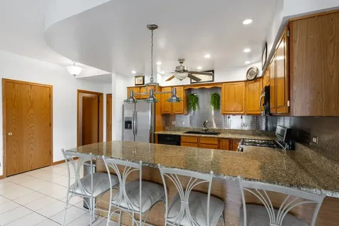 7410 West Lawrence Avenue Harwood Heights IL 60706