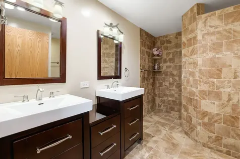 7410 West Lawrence Avenue Harwood Heights IL 60706