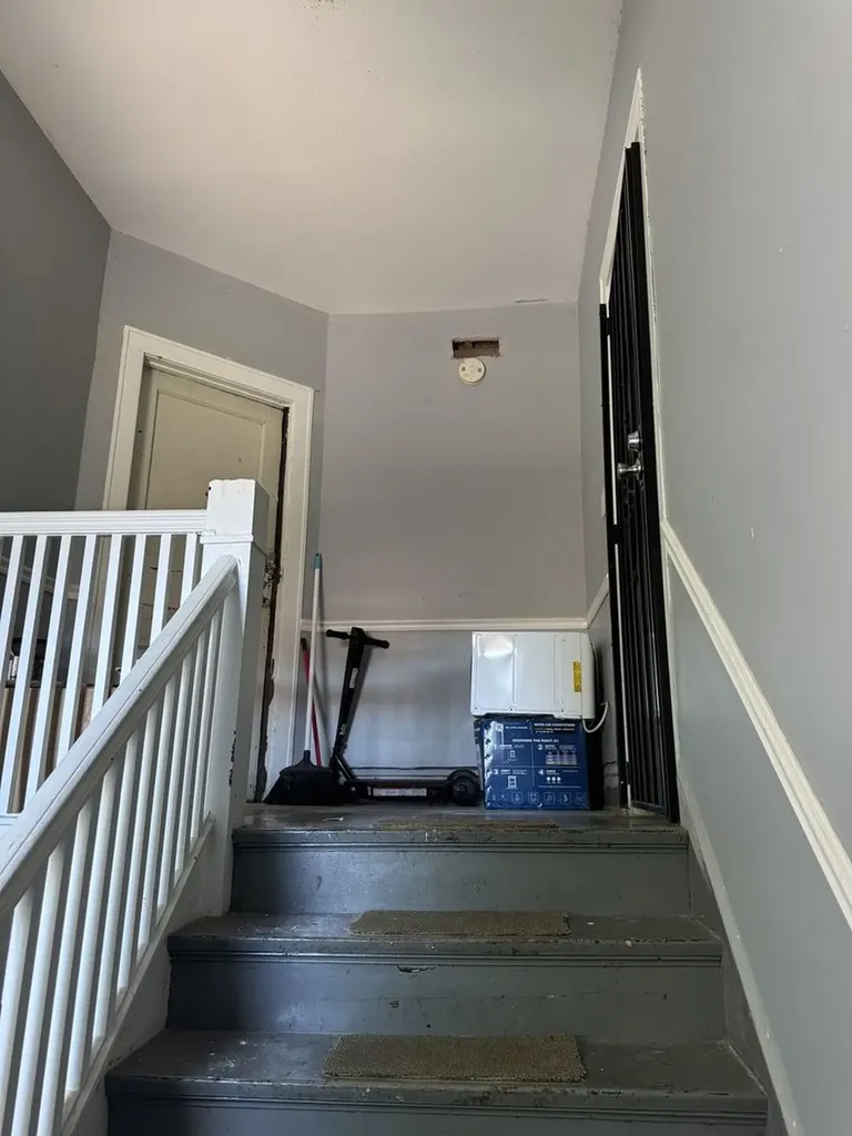 8357 South Marquette Avenue Chicago IL 60617