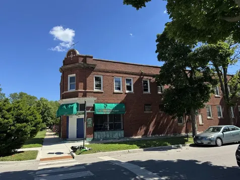 8357 South Marquette Avenue Chicago IL 60617