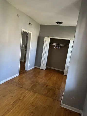 8357 South Marquette Avenue Chicago IL 60617