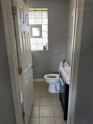 8357 South Marquette Avenue Chicago IL 60617