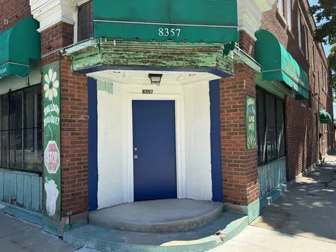 8357 South Marquette Avenue Chicago IL 60617
