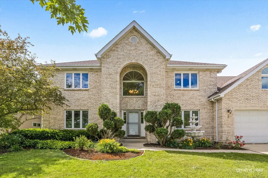 1058 Courtland Place Aurora IL 60502