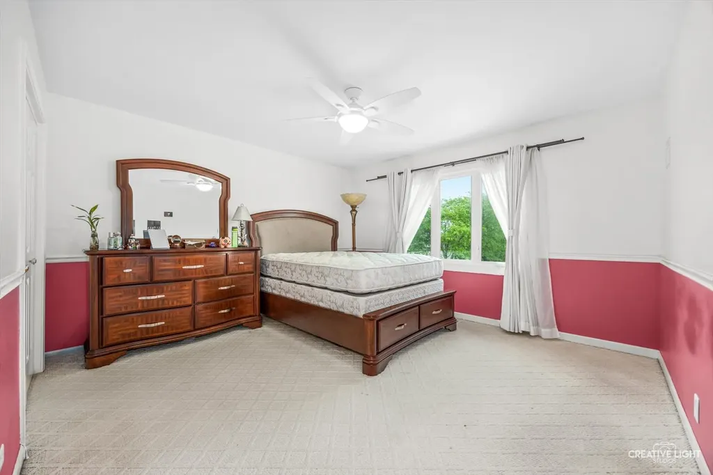 1058 Courtland Place Aurora IL 60502