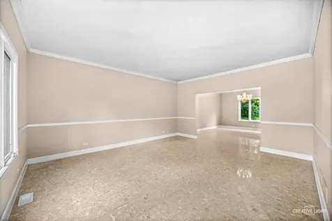 1058 Courtland Place Aurora IL 60502