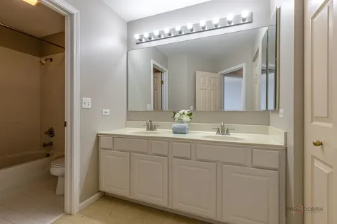 775 Lipizzan Lane Wauconda IL 60084
