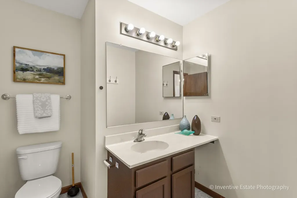3128 Quincy Lane Aurora IL 60504