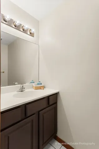 3128 Quincy Lane Aurora IL 60504