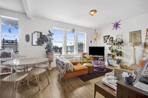 3809 West Altgeld Street Chicago IL 60647