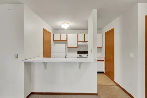 330 Leah Lane Woodstock IL 60098