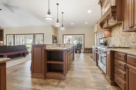 15785 Belfry Drive Bloomington IL 61705