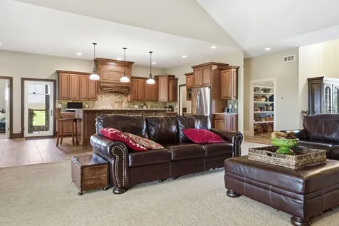15785 Belfry Drive Bloomington IL 61705