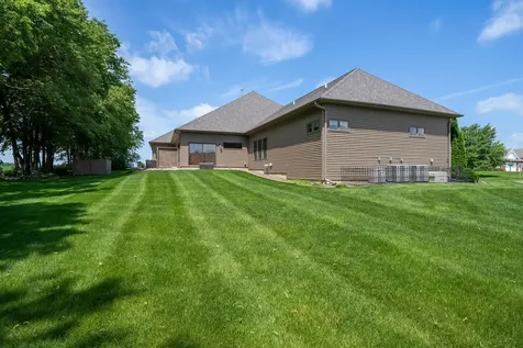 15785 Belfry Drive Bloomington IL 61705
